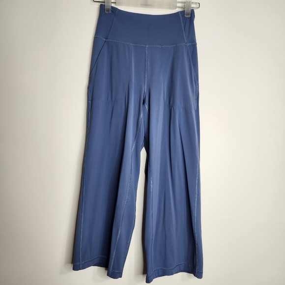 Lululemon Align Wide Leg Crop 23" In Water Drop Size 6 - Picture 2 of 16